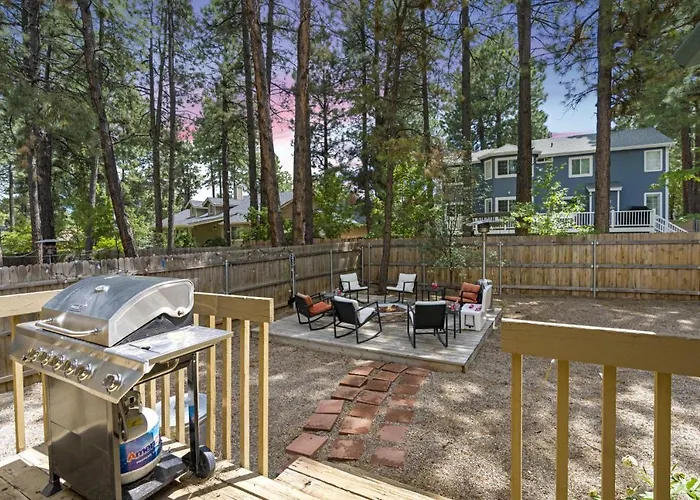 Stylish With In Gym Ac Fully Fenced Yard Flagstaff