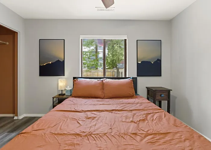 Stylish With In Gym Ac Fully Fenced Yard